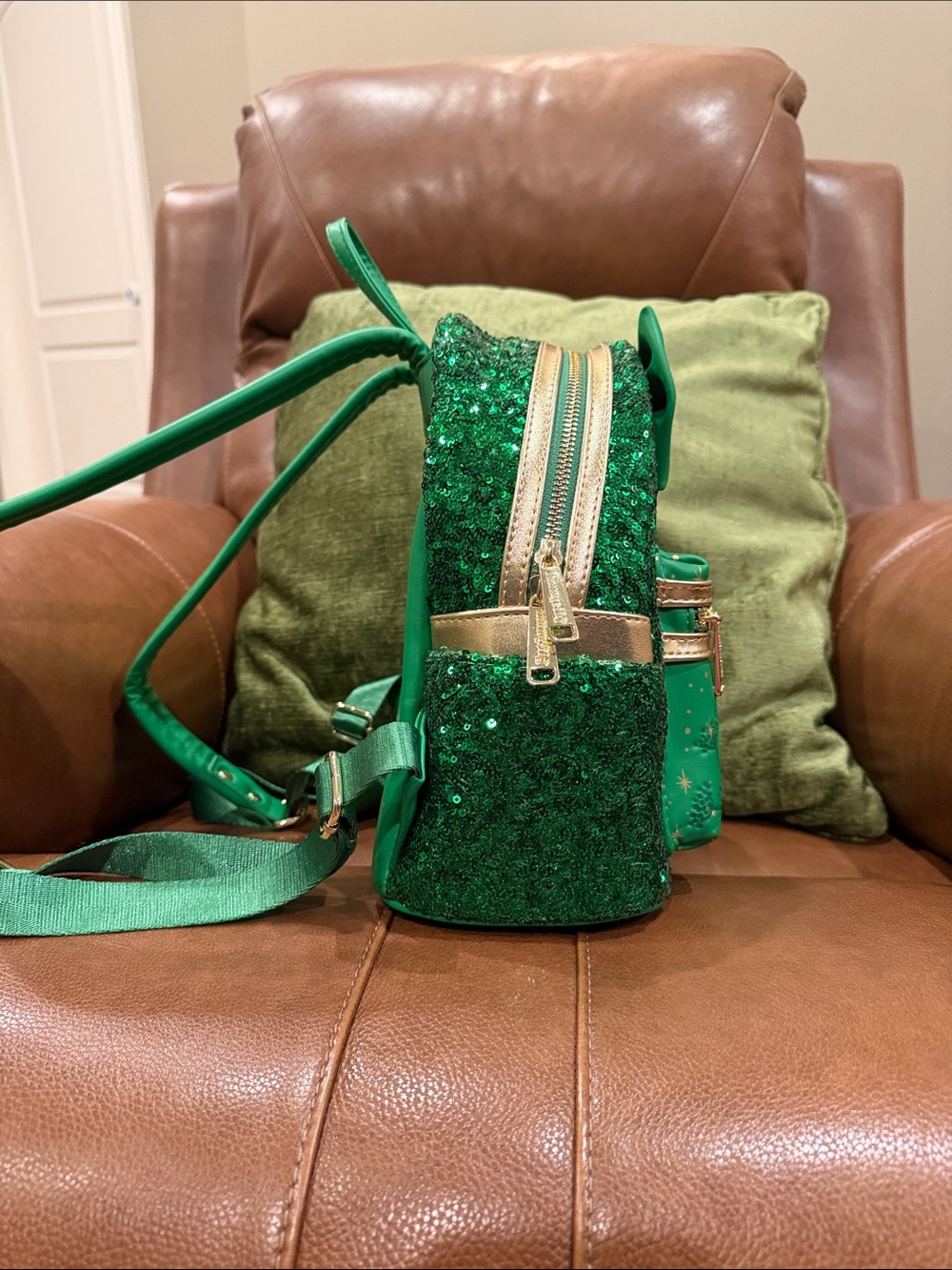 Loungefly Green Sequin Tinker Bell Mini Backpack and Peter Pan Wallet - Picture 7 of 17